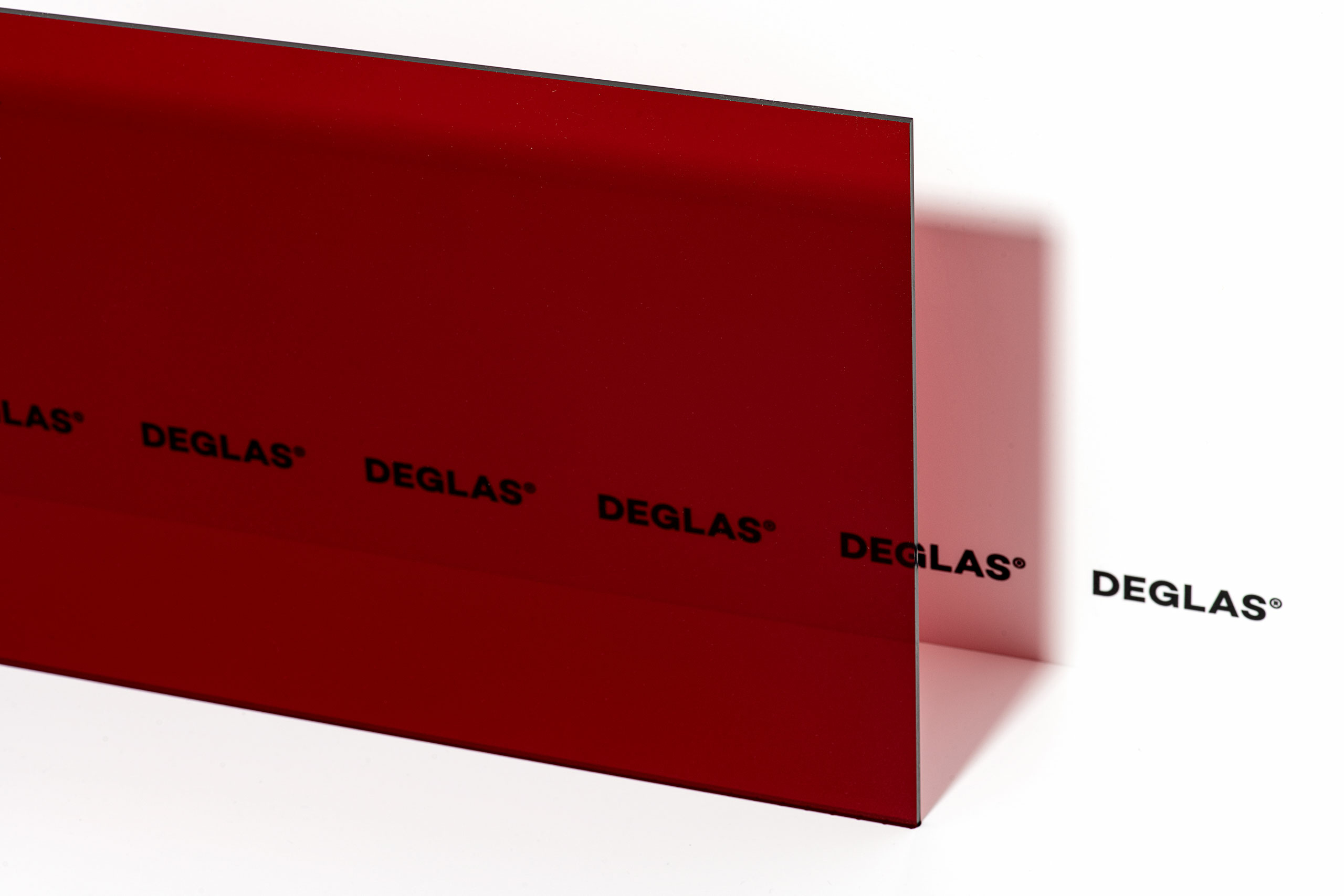 DEGLAS® GS Platte rot 4608 (502/3C01) 3050x2030x3mm